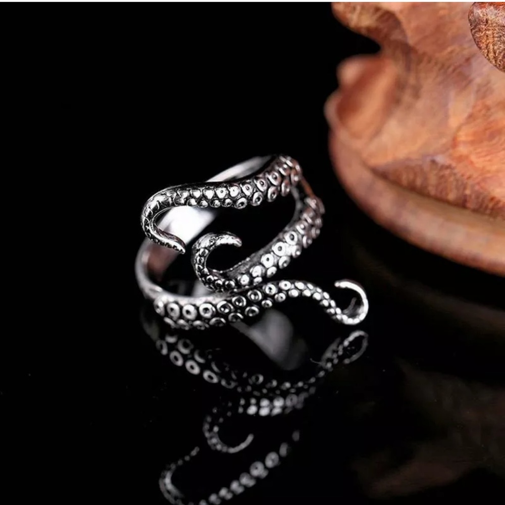 Octopus Tentacles Ring
